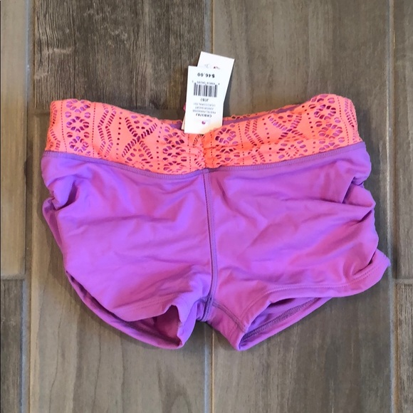 California Kisses Pastel Paradise Short - S - NWT - Picture 1 of 2
